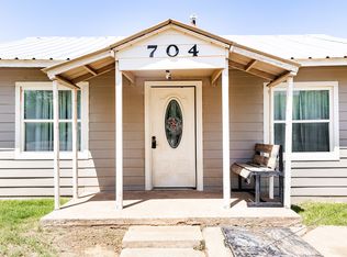 704 S Monroe Ave, New Deal, TX 79350