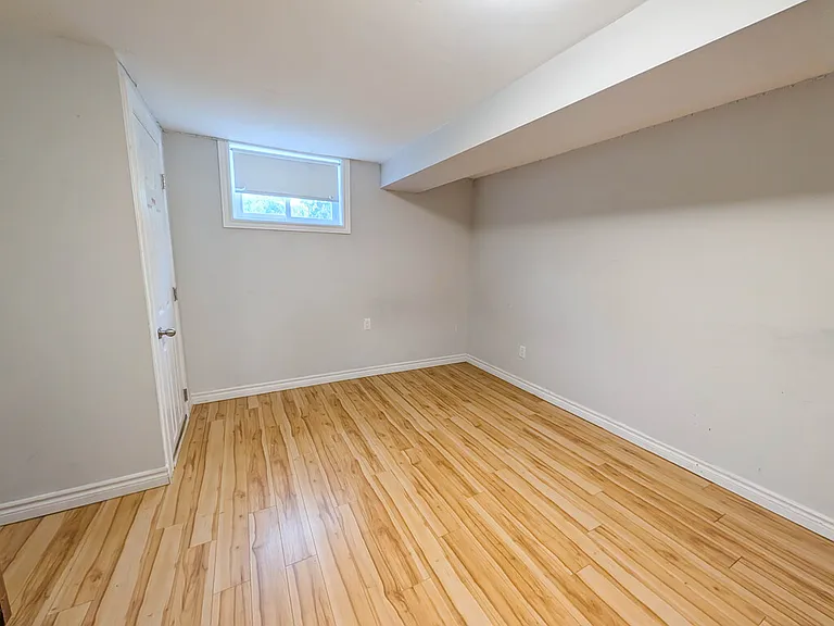 105 Tupper Dr — Photo 24