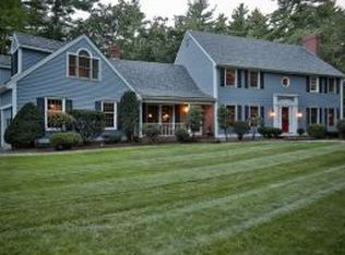 42 Oak Dr, Bedford, NH 03110