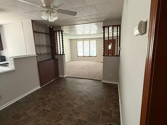 5th image of 409 E 9th St #A