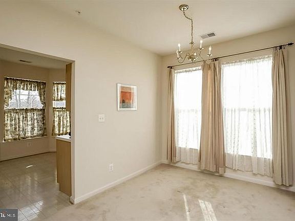 5th image of 3517 Piney Woods Pl #203
