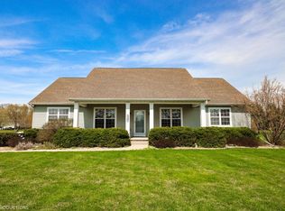 1307 Martinal Rd, Valparaiso, IN 46383