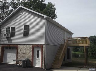 106 Park Ln, Wayne, NJ 07470