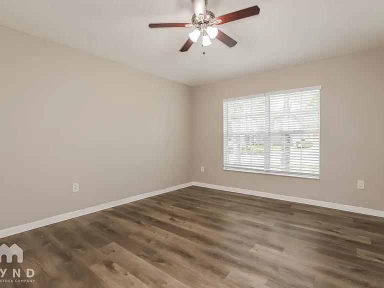 12526 Cricklewood Dr — Photo 12