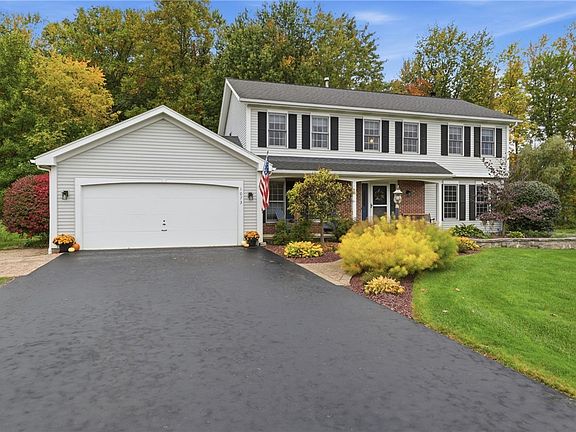 3rd image of 1073 Wickerton Ln