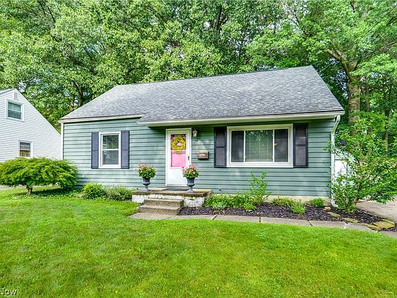 2nd image of 620 Woodside Dr