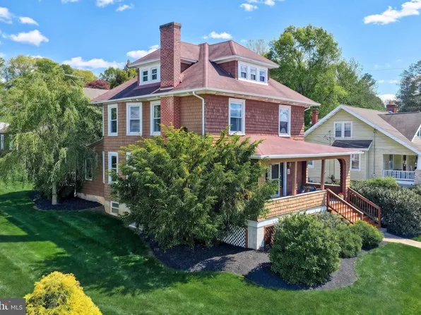 19 S Constitution Ave, New Freedom, PA 17349