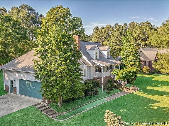 2nd image of 18 Fairway Ln