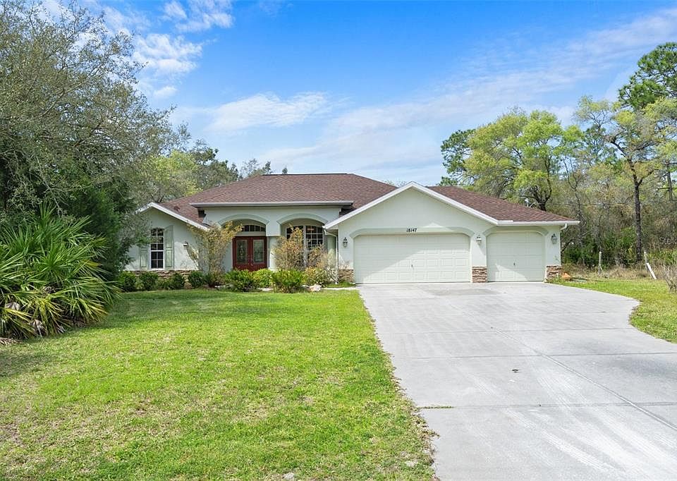 1st image of 18147 PARAKEET ROAD