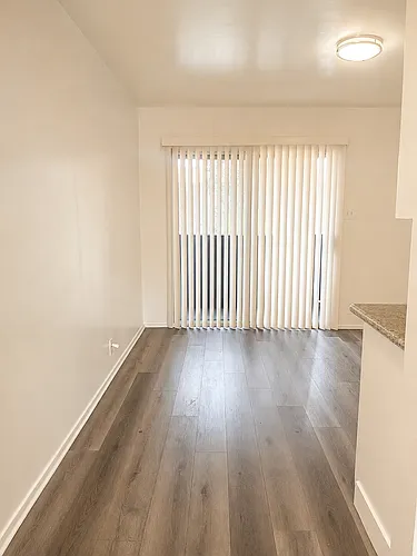 11529 York Ave Photo 1