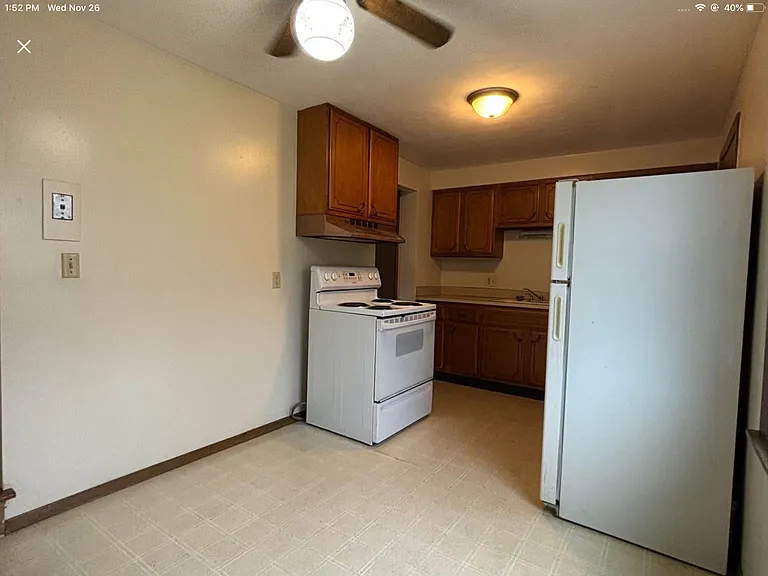 2820 Hawthorne Dr — Photo 4