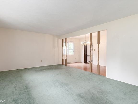 3rd image of 4014 Dryden Dr