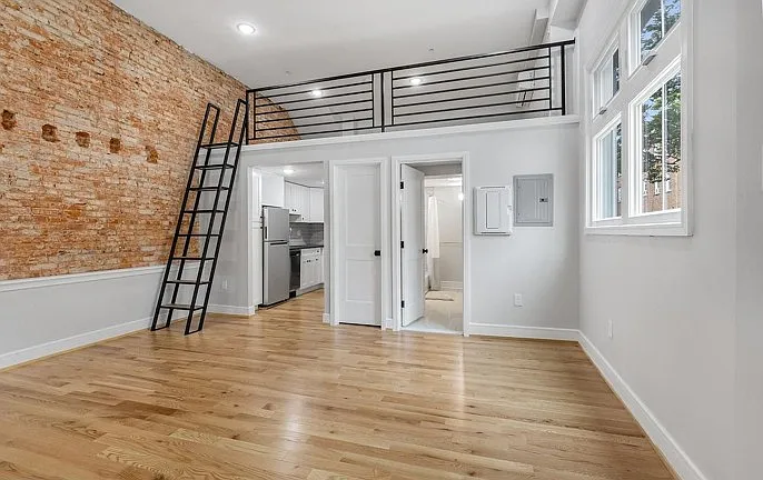 1916 Poplar St #1N — Photo 4