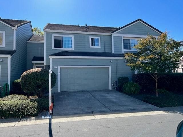 1st image of 805 Vineyard Pl