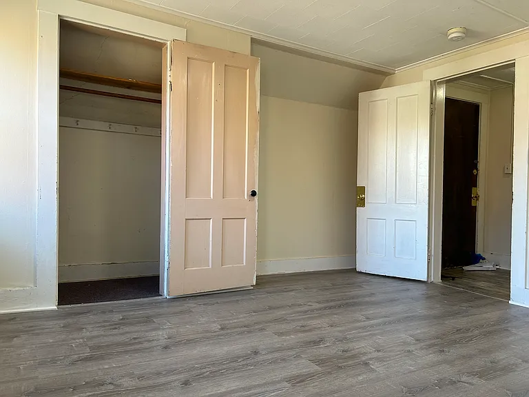 201 Roxbury St #3 — Photo 13