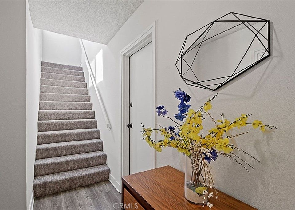 10514 Sunland Blvd Sunland, CA Zillow Apartments for Rent in Sunland