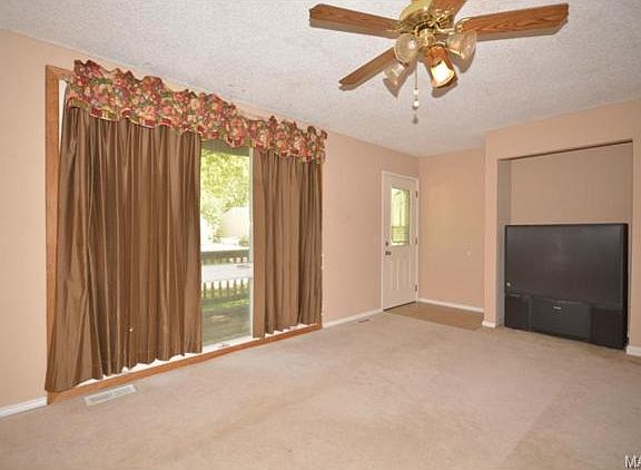 2nd image of 303 Wild Winds Dr
