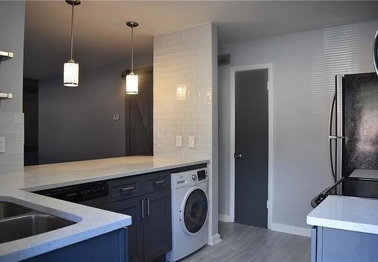112 Ardmore Pl NW #3 — Photo 5