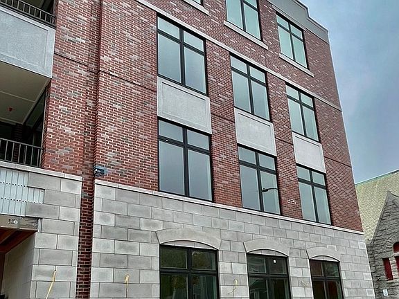 2nd image of 124 Highland Ave #401