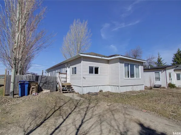 203 5th AVENUE, Melfort, SK S0E 1A0