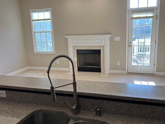 4th image of 534 Summerford Ln
