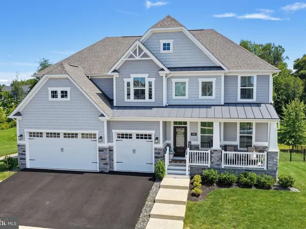 558 Spring Hollow Dr, Middletown, DE 19709