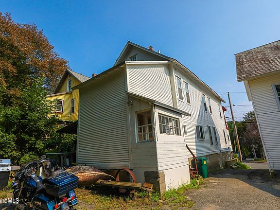 4th image of 83 E Quincy St