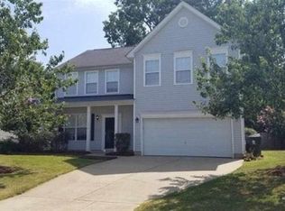 1004 Holly Meadow Dr, Holly Springs, NC 27540