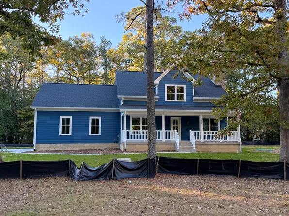 7600 White Oak Dr, Lanexa, VA 23089