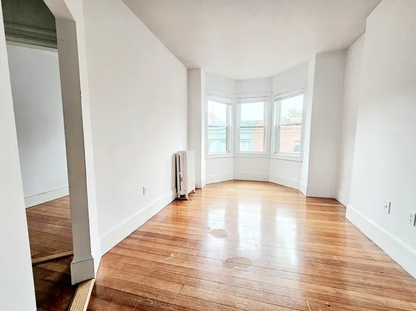 53 Joy St #5, Boston, MA 02114