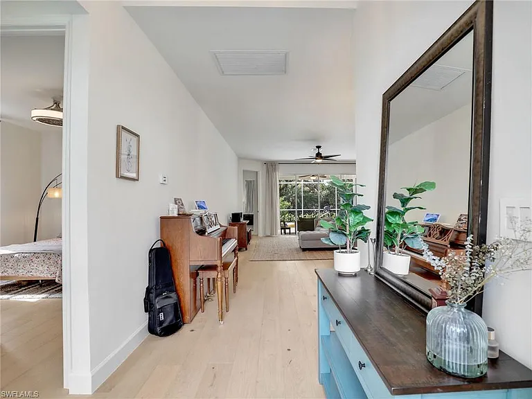 8850 Springwood Ct — Photo 5