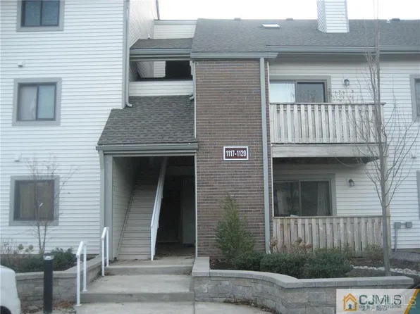 1119 Ravens Crest Dr, Plainsboro, NJ 08536