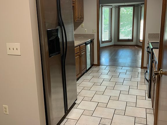 5th image of 308 Lakeview Dr