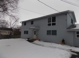 8434 Button Rd APT 1, Cicero, NY 13039