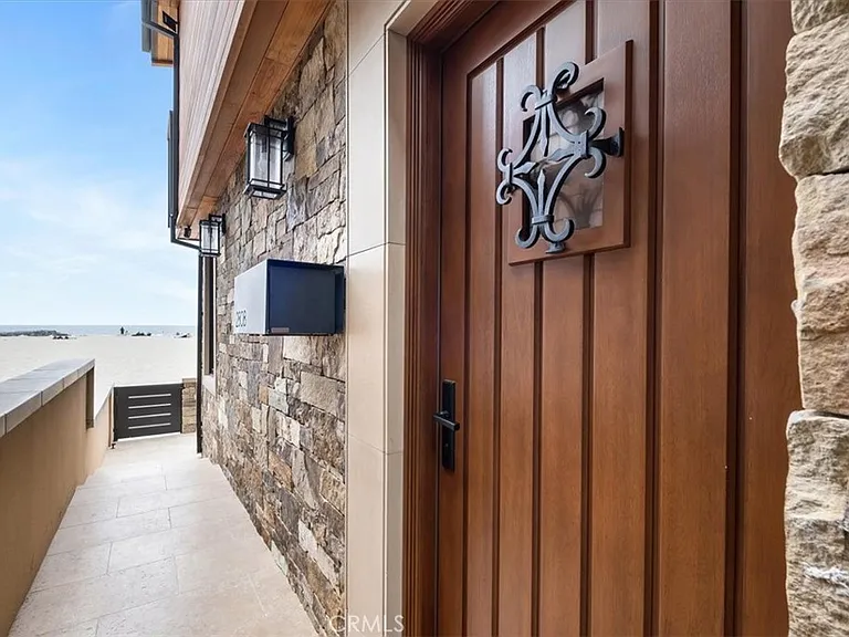 2808 W Oceanfront — Photo 5