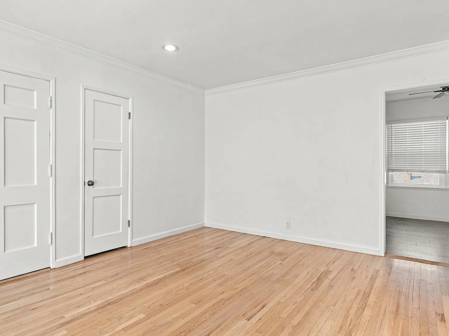 2 bed, 1100 sqft, $3,500 — Photo 4