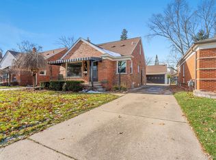8602 Becker Ave, Allen Park, MI 48101