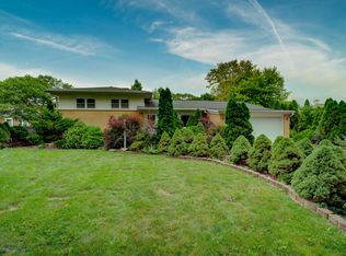 930 Anderson Ter, Des Plaines, IL 60016