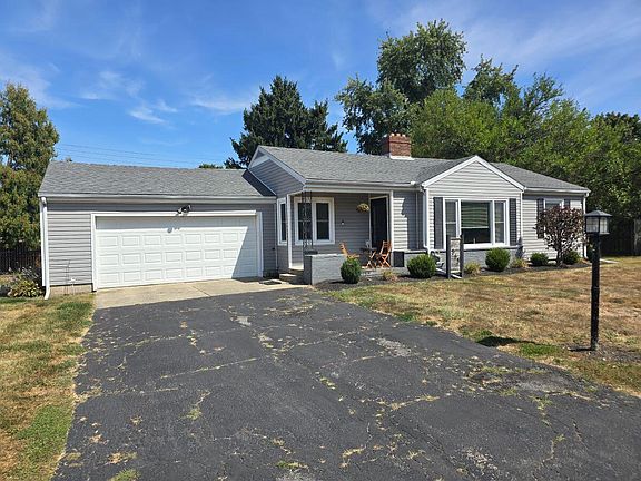 3rd image of 1565 Grimes Cir