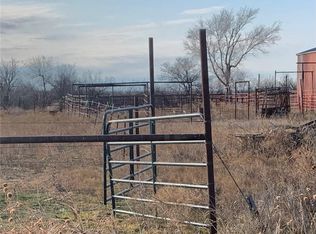 17489 S County Road 184, Eldorado, OK 73537