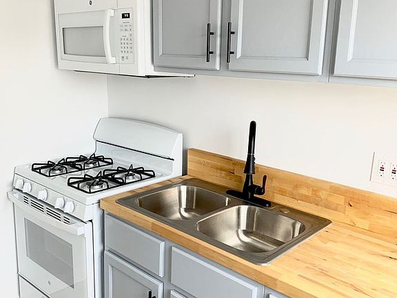 4th image of 11507 S Budlong Ave #8732366