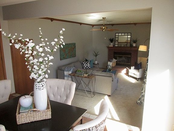 5th image of 2343 N Stoneybrook Ct