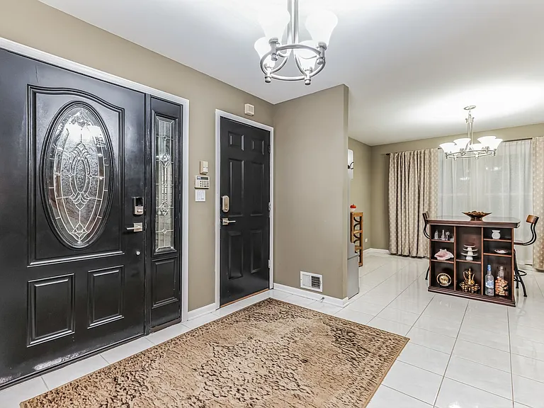 324 Chesapeake Ln — Photo 17
