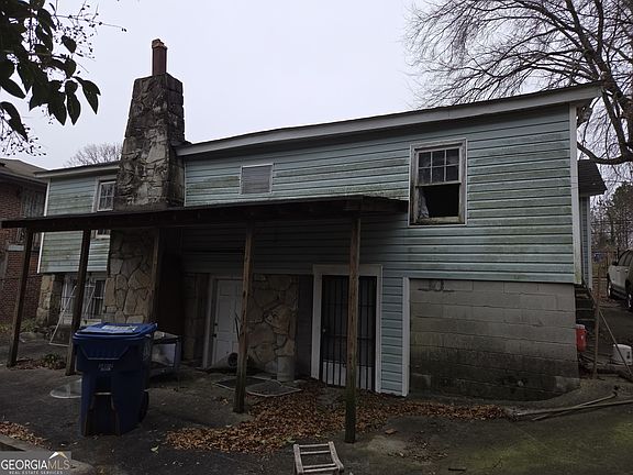 4th image of 1989 Tiger Flowers Dr NW