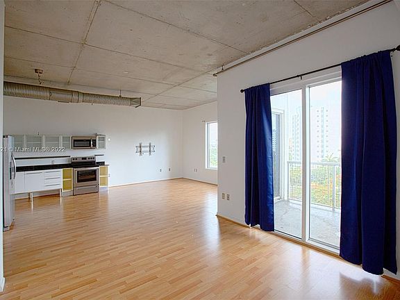 4th image of 10 SW South River Dr APT 710