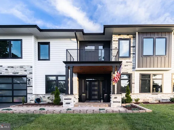 13821 Leighfield St, Chantilly, VA 20151