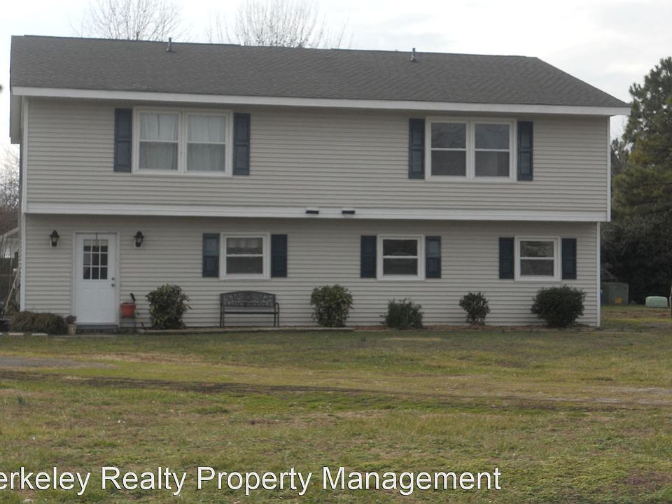 1st image of 113 Cardinal Acres Dr