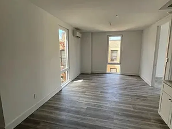 (undisclosed Address), Bronx, NY 10466