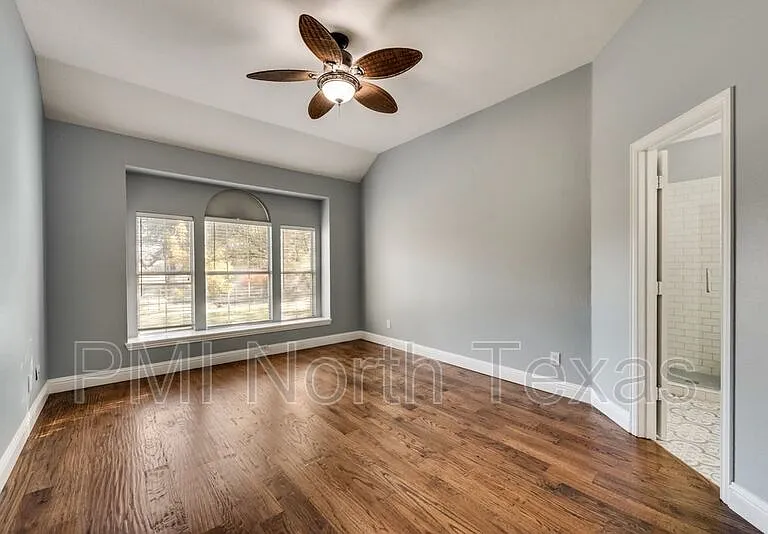 6000 Charleston Dr — Photo 12