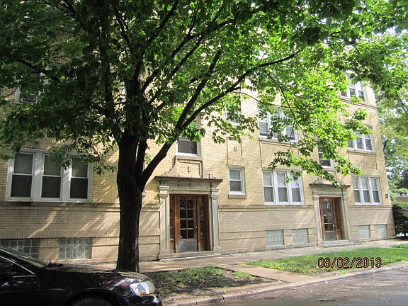 2nd image of 5004 W Newport Ave #2